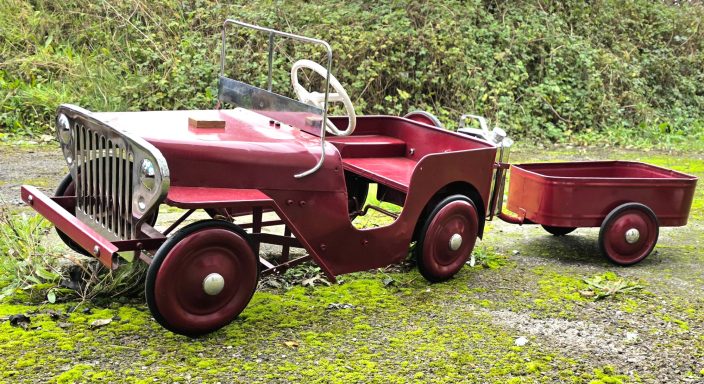 Restored Tri-ang Jeep Pedal Car with Trailer | Vintage Steel Ride On Toy | Custom Maroon Willys WW2 Military Style Restored Tri-ang Jeep Pedal Car with Trailer | Vintage Steel Ride On Toy | Custom Maroon Willys WW2 Military Style