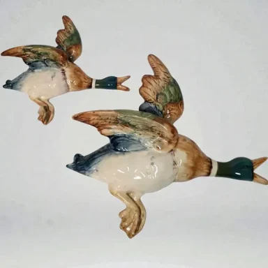 Vintage Beswick Flying Ducks – Graduated Pair | Classic Mallard Ceramic Wall Plaques Vintage Beswick Flying Ducks – Graduated Pair | Classic Mallard Ceramic Wall Plaques